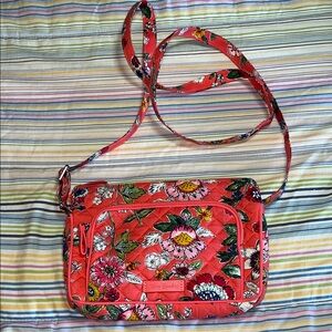 Vera Bradley Peach Floral Quilted‎ Crossbody Bag